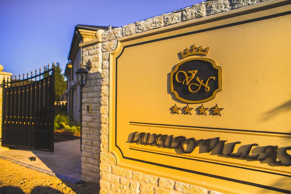 Luxury-Villas شوبرون المظهر الخارجي الصورة